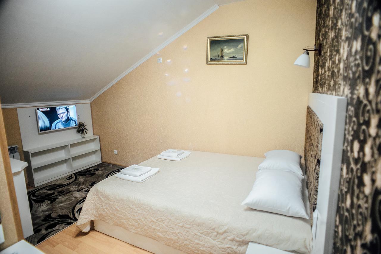 Guest House Kherson Ngoại thất bức ảnh