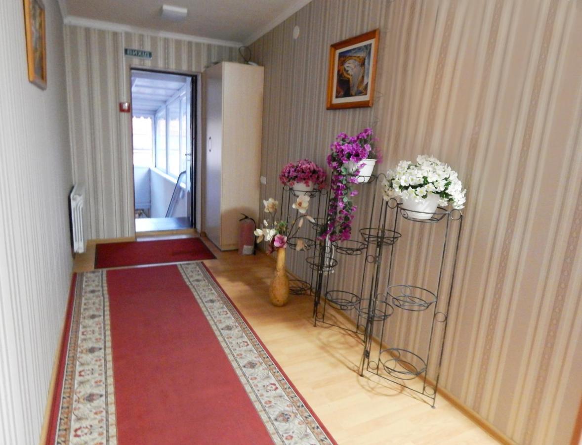 Guest House Kherson Ngoại thất bức ảnh