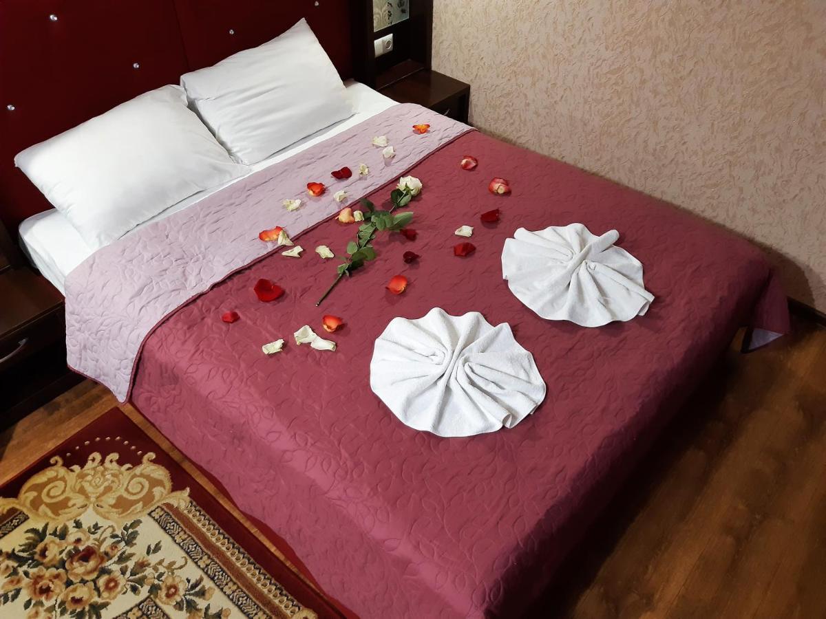 Guest House Kherson Ngoại thất bức ảnh