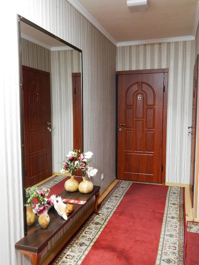 Guest House Kherson Ngoại thất bức ảnh